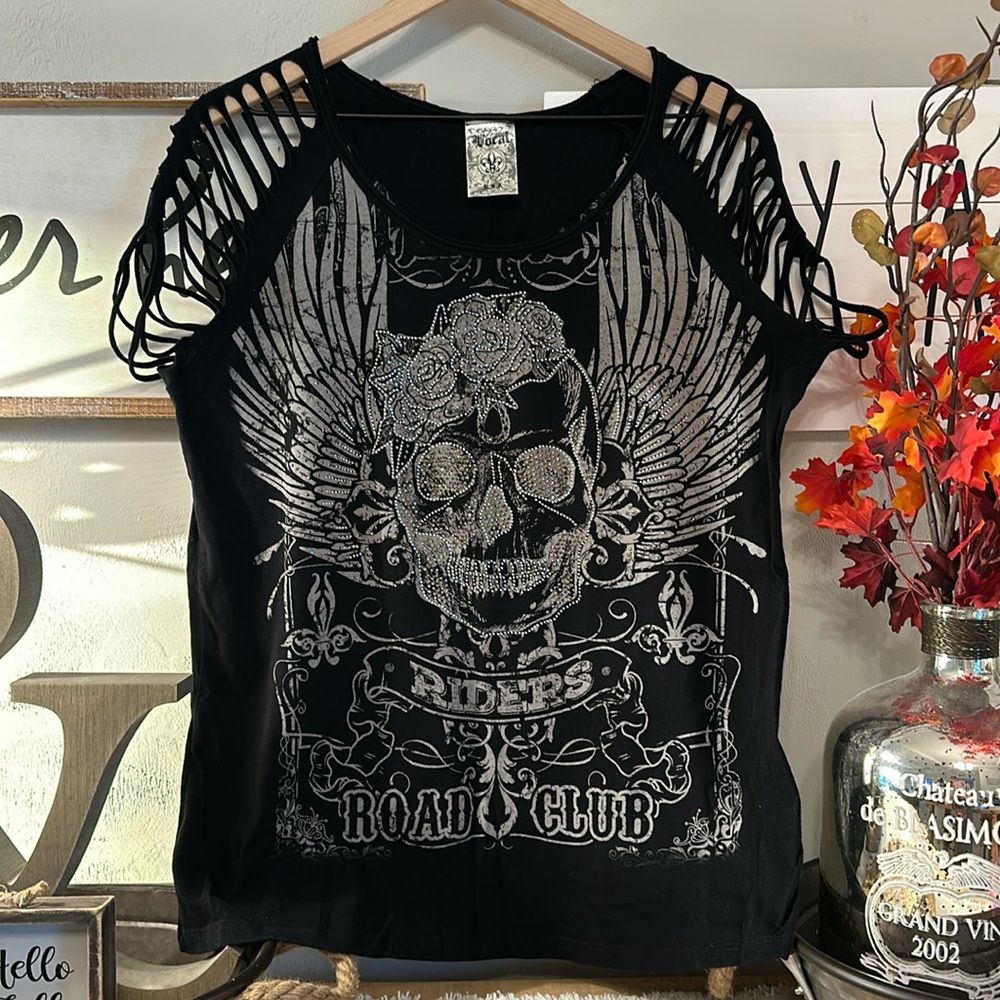 Vocal Black Short Sleeve Tee with Silver Skull Design